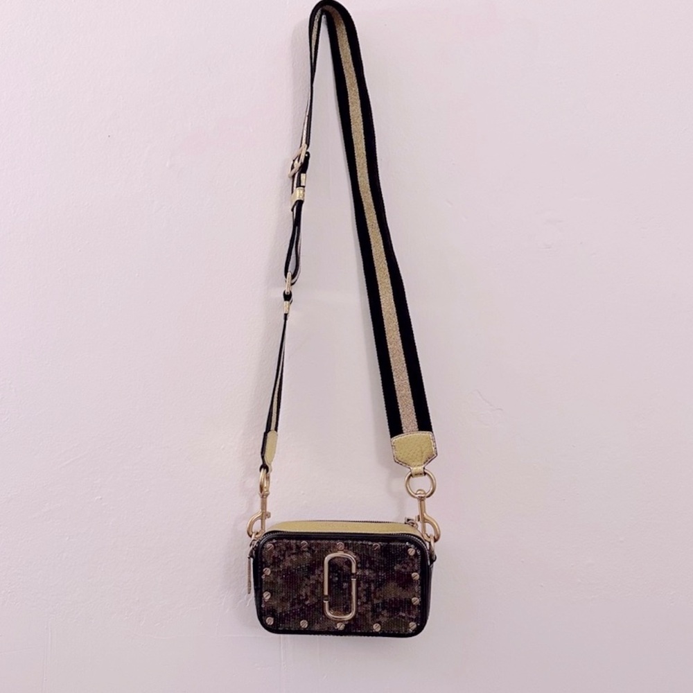 MARC JACOBS WORN ONCE Camo Sequin Snapshot camera bag